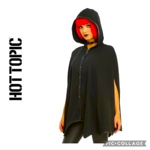 HOT TOPIC | SUPER RARE Hooded Bat Cape *NWOT* 💎💎💎